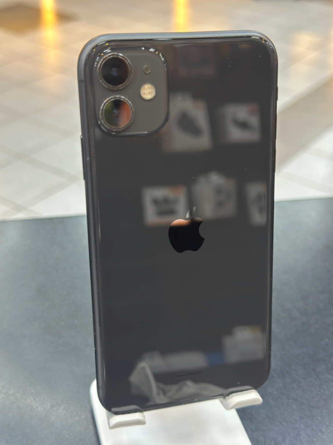 iPhone 11 64gb (semi) 72% tela trocada | Rafinha Imports
